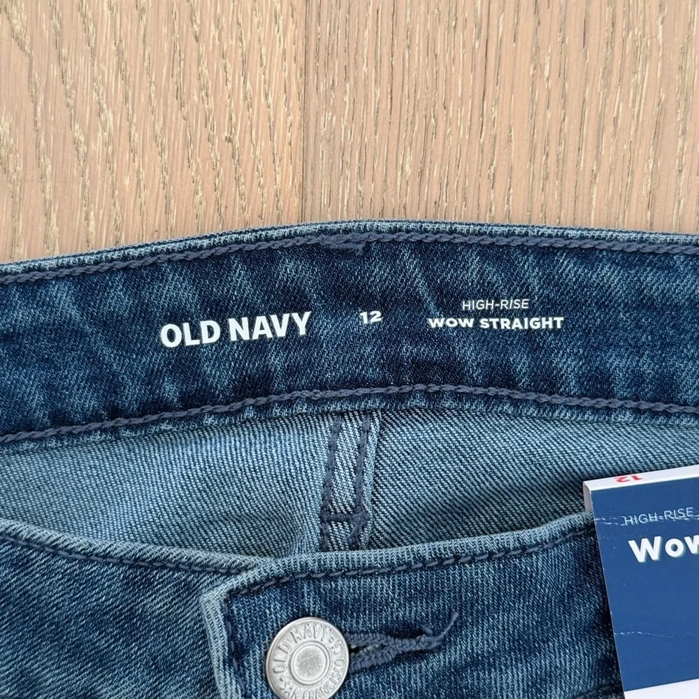 Old Navy High-Waisted Wow Straight Ankle Jeans